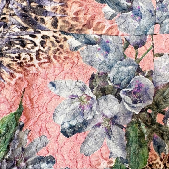 Iten Klairie Floral Animal Print Dress - Picture 7 of 10